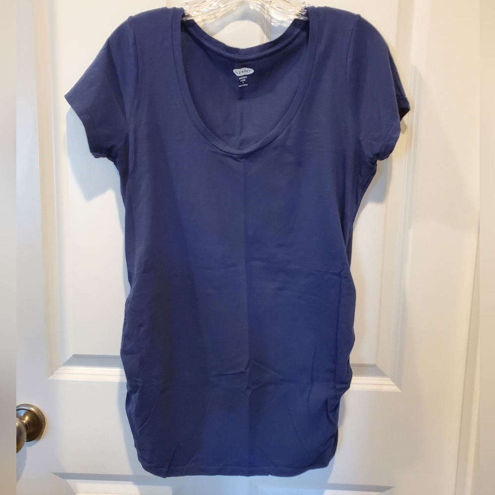 Pack of‎ 2 Women's MATERNITY Scoop Neck tops. size Large